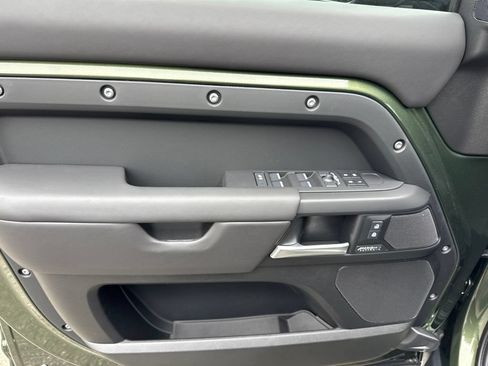 New 2026 Land Rover Defender 110 X-Dynamic SE AWD/4WD image 11