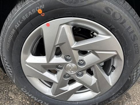 New 2026 Hyundai Kona SE image 6