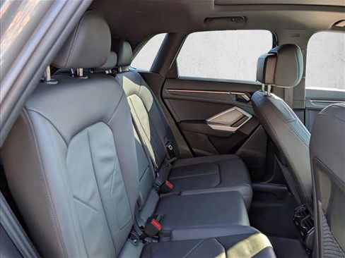 Used 2022 Audi Q3 2.0T Premium Plus w/ Premium Plus Package image 30