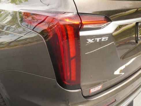 Used 2020 Cadillac XT6 Premium Luxury w/ Platinum Package FWD image 36