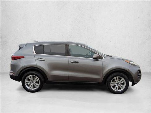 Used 2017 Kia Sportage LX AWD/4WD image 4