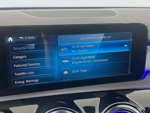 Used 2023 Mercedes-Benz CLA 250 image 21