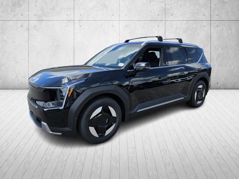 New 2026 Kia EV9 Wind image 3