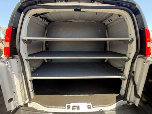 Used 2021 Chevrolet Express 2500 RWD image 15