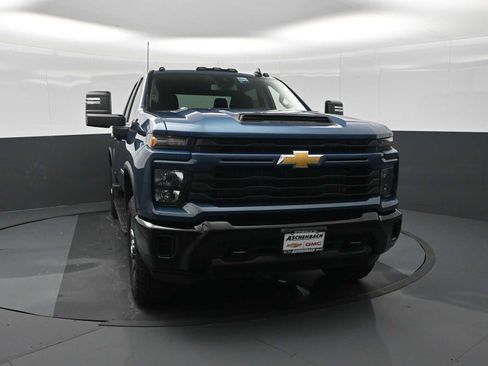 New 2026 Chevrolet Silverado 2500 Custom w/ Custom Value Package AWD/4WD image 8