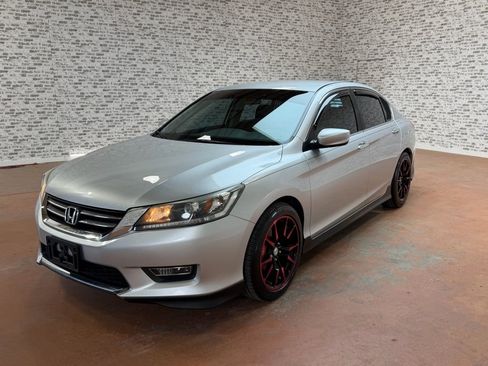 Used 2013 Honda Accord Sport image 2