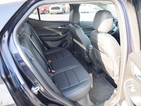 Used 2020 Buick Encore GX Essence image 23