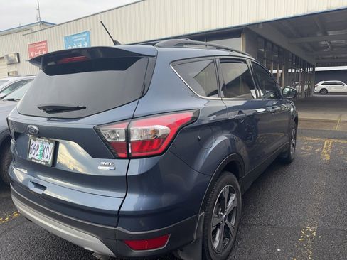 Used 2018 Ford Escape SEL image 4