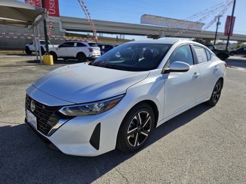 Used 2024 Nissan Sentra SV image 8