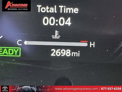 Used 2025 Toyota Camry XLE image 39