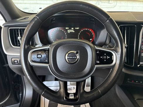 Used 2018 Volvo XC60 T6 R-Design w/ Convenience Package AWD/4WD image 12