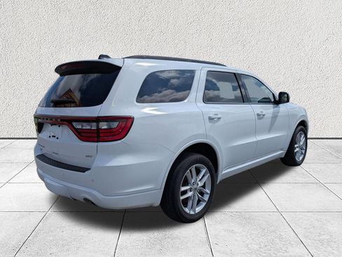 Used 2024 Dodge Durango GT image 3