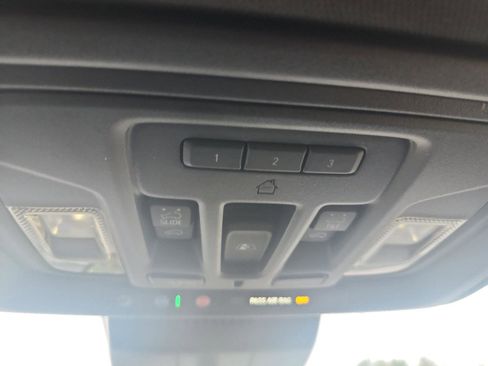 Certified 2025 GMC Sierra 1500 AT4 w/ AT4 Premium Package image 18