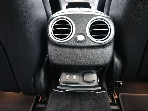 Used 2021 Mercedes-Benz C 300 4MATIC Sedan image 35