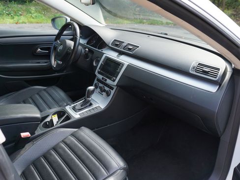 Used 2016 Volkswagen CC Sport image 13