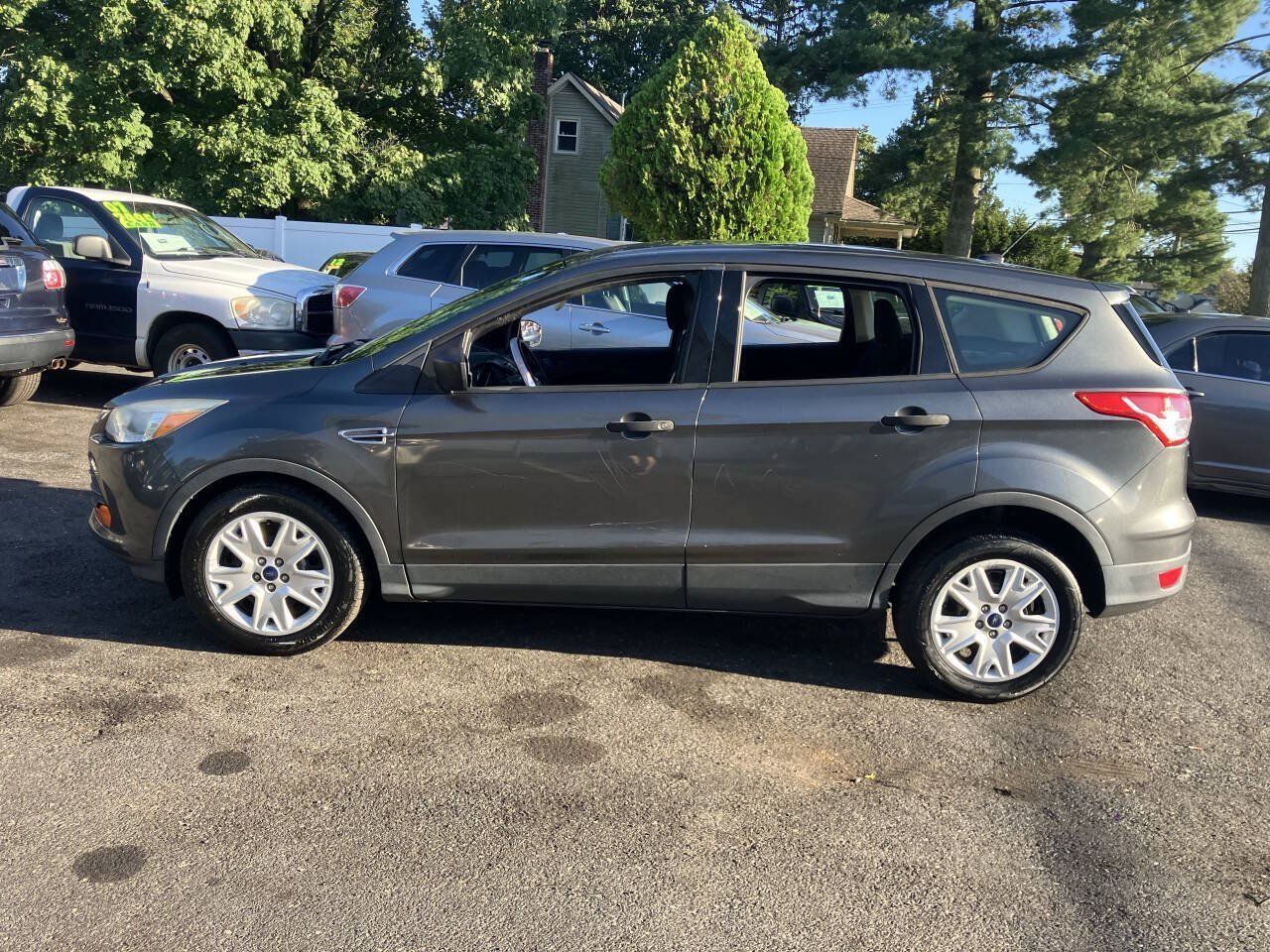 Used 2015 Ford Escape S FWD image 10