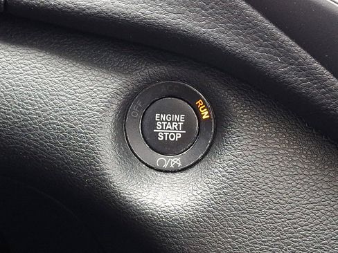 Used 2023 Jeep Cherokee Altitude Lux w/ Lux Elite Package AWD/4WD image 29