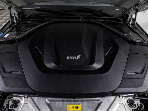 Used 2024 BMW i4 xDrive40i image 44