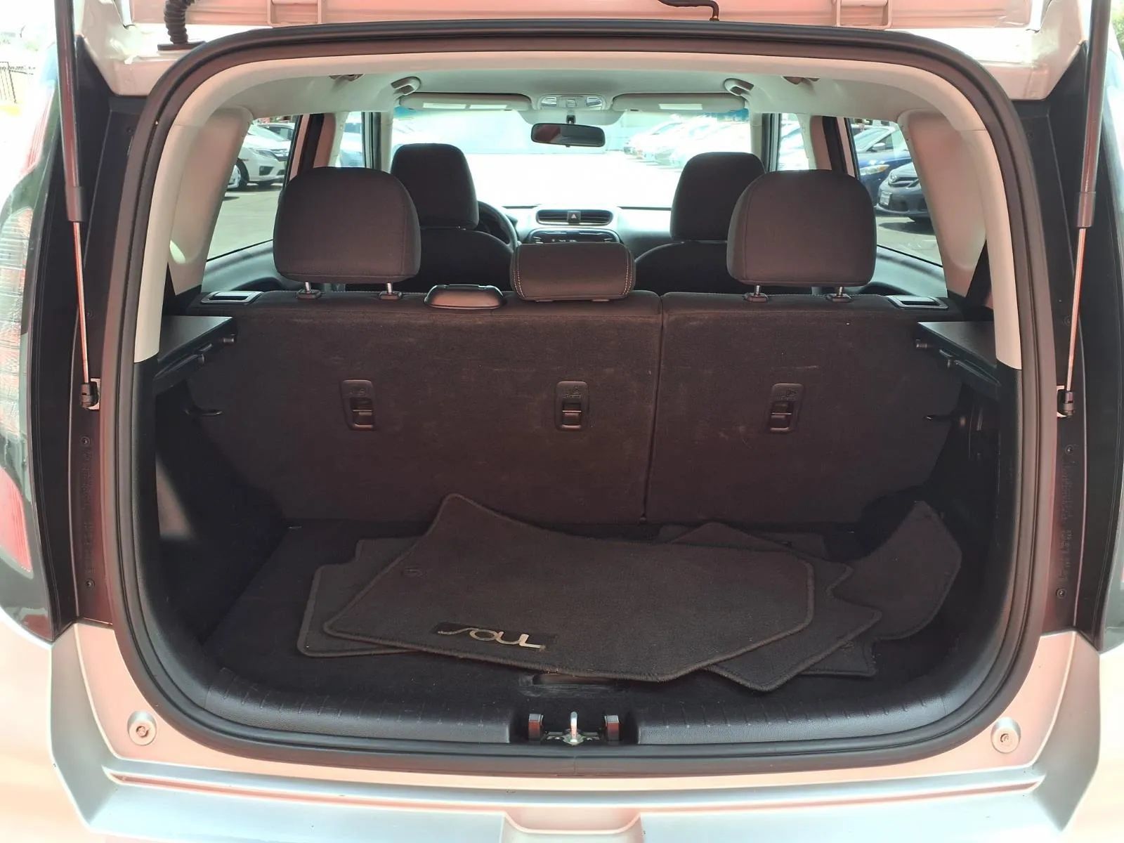 Used 2019 Kia Soul + FWD image 8