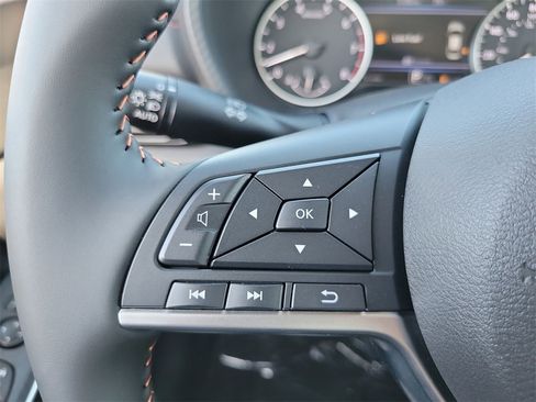 New 2025 Nissan Sentra SR image 5