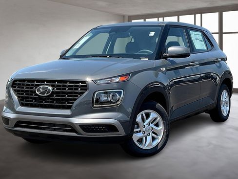 New 2025 Hyundai Venue SE image 2