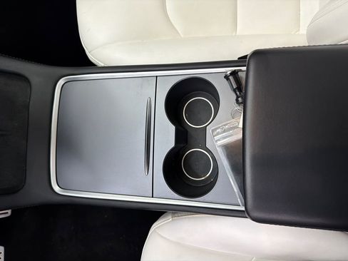 Used 2023 Tesla Model Y Long Range image 29