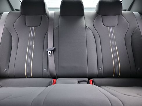 Certified 2026 Hyundai Elantra Hybrid FWD image 15