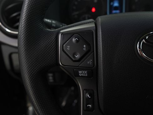 Used 2023 Toyota Tacoma TRD Sport image 17