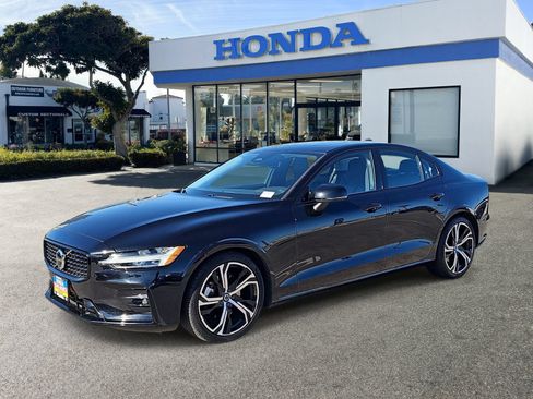 Used 2024 Volvo S60 B5 Core AWD/4WD image 1