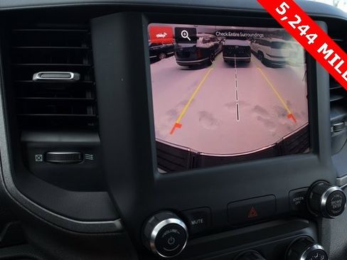 Used 2024 RAM 2500 Tradesman w/ Chrome Appearance Group image 26