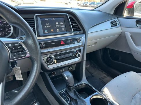 Used 2018 Hyundai Sonata SE FWD image 27