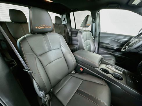 Used 2025 Honda Ridgeline TrailSport image 27
