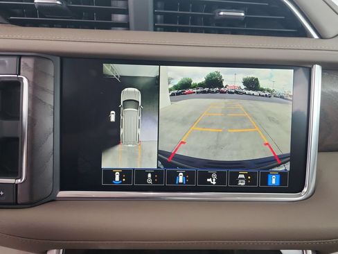 Certified 2024 GMC Yukon Denali AWD/4WD image 15