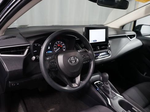 Used 2024 Toyota Corolla LE image 7