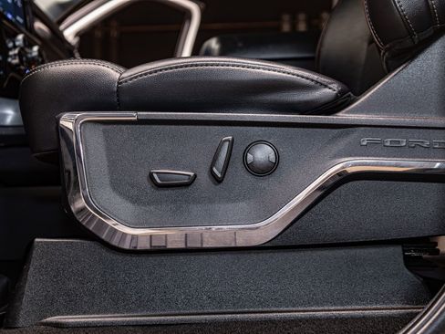 Used 2024 Ford F250 Lariat w/ Lariat Ultimate Package image 23