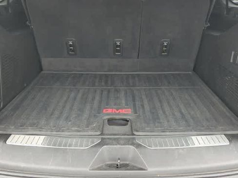 Used 2021 GMC Yukon XL Denali w/ Denali Premium Package AWD/4WD image 38