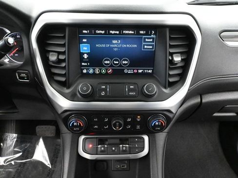 Used 2023 GMC Acadia SLT image 34