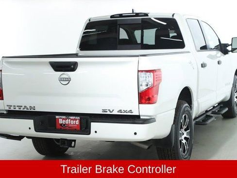 Used 2024 Nissan Titan SV w/ SV Convenience Package image 47