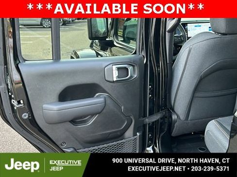 Used 2024 Jeep Wrangler Unlimited w/ Convenience Group image 20