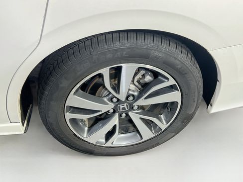Used 2023 Honda Odyssey Touring image 34