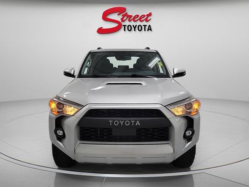 Certified 2024 Toyota 4Runner TRD Off-Road Premium w/ Moonroof Package AWD/4WD image 6