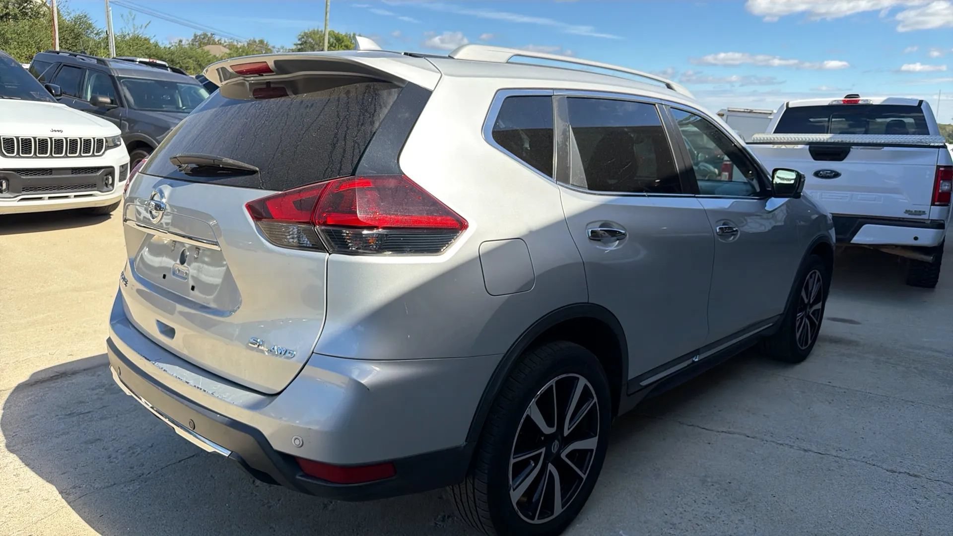 Used 2019 Nissan Rogue SL AWD/4WD image 4