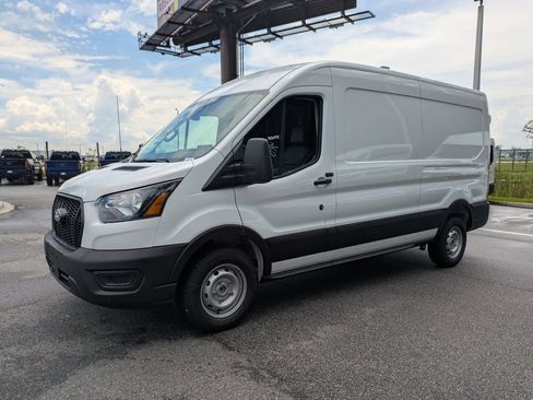 New 2026 Ford Transit 250 148 Medium Roof w/ Load Area Protection Package RWD image 8