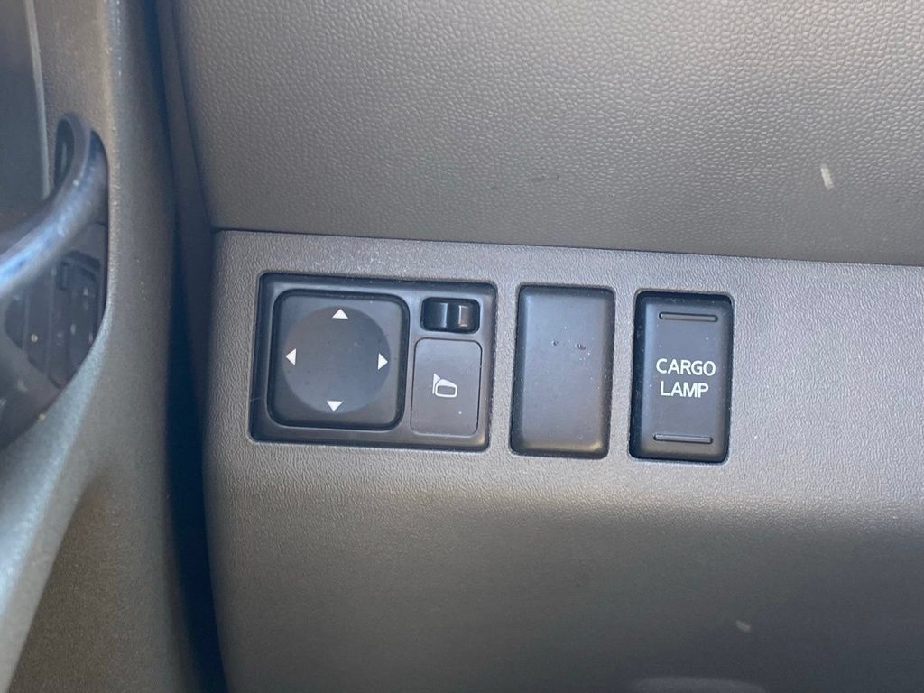 Used 2016 Nissan Frontier SV w/ SV Value Truck Package RWD image 27