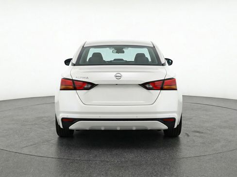 Used 2025 Nissan Altima 2.5 SV image 7