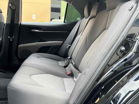 Used 2021 Toyota Camry LE image 44