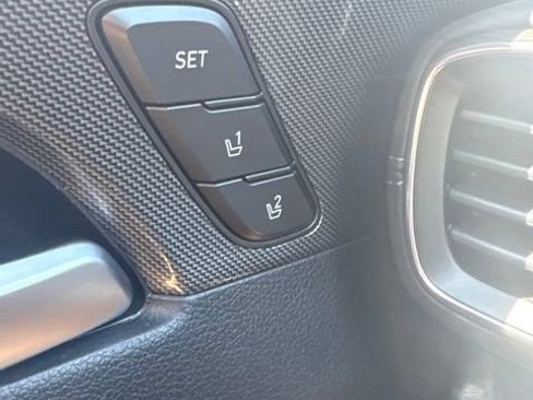 Used 2023 Hyundai Santa Fe Limited AWD/4WD image 25