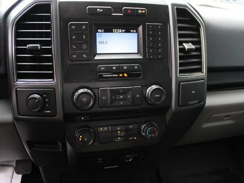 Used 2018 Ford F150 XLT AWD/4WD image 12
