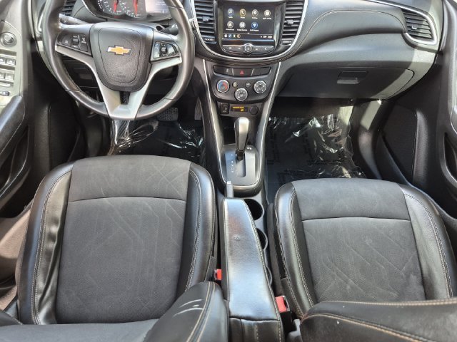Used 2018 Chevrolet Trax LT w/ LT Convenience Package FWD image 19