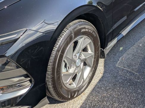 Used 2026 Hyundai Sonata SE image 5